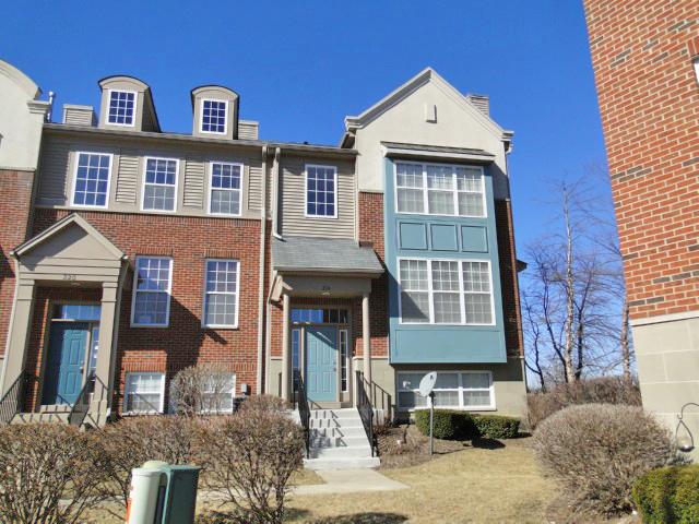 216 Station Park Cir., Grayslake, IL 60030