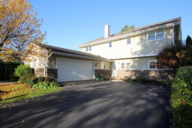 105 Country Club Dr., Vernon Hills, IL 60061