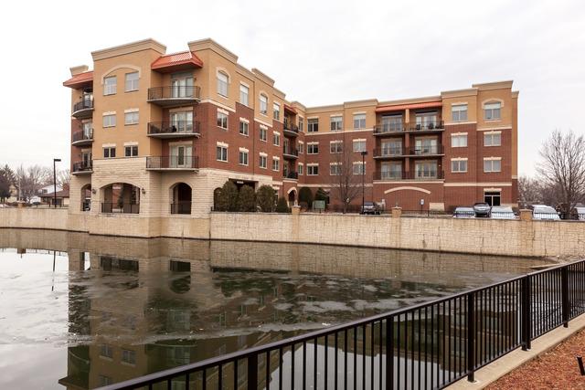 1200 N Foxdale Dr. #103, Addison, IL 60101