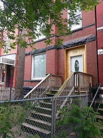 3013 W Walnut St., Chicago, IL 60612