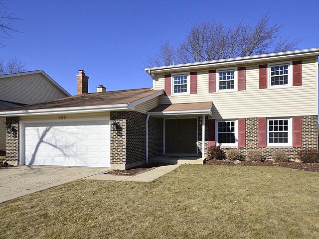 220 Grovenor Dr., Schaumburg, IL 60193