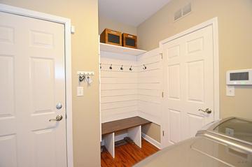 905 Jessamine Dr., Oswego, IL 60543