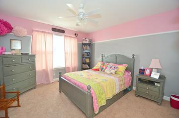 905 Jessamine Dr., Oswego, IL 60543