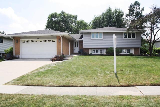 619 Lamorak Dr., Schaumburg, IL 60193