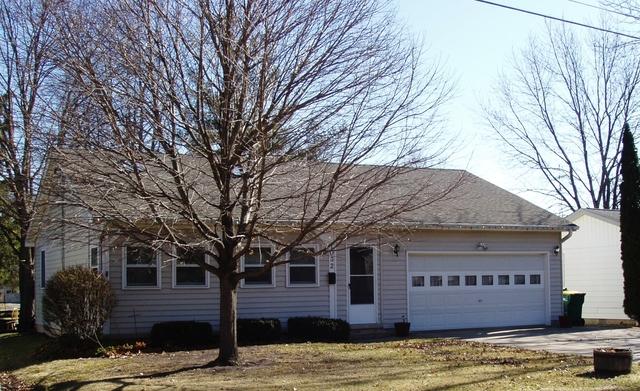 1032 S Cross St., Sycamore, IL 60178