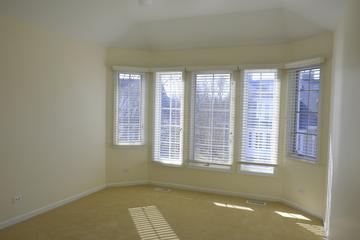 1025 N Glenview Ct., Palatine, IL 60067