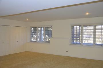 1025 N Glenview Ct., Palatine, IL 60067