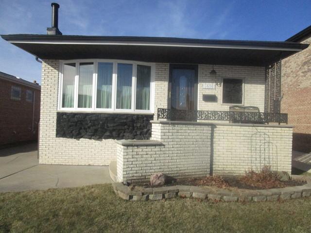 5816 S Nordica Ave., Chicago, IL 60638