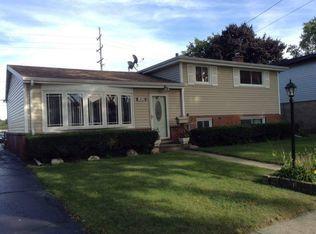 1419 Danbury Ln., Des Plaines, IL 60018