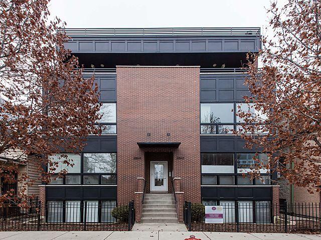 2864 W Lyndale St. #2W, Chicago, IL 60647