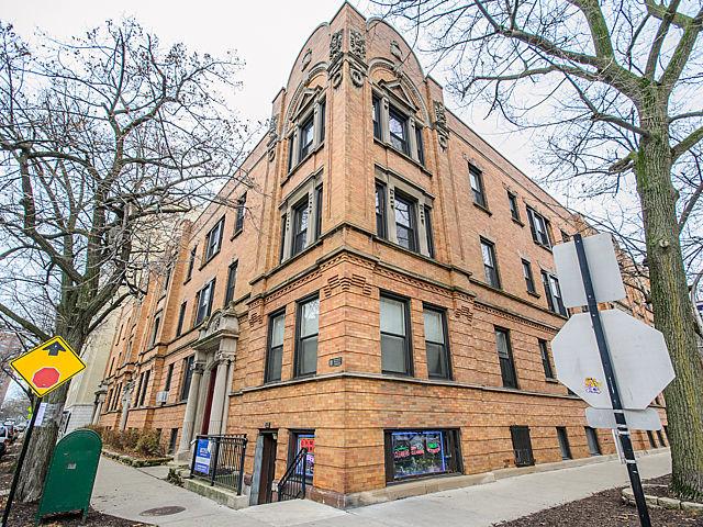 527 W Surf St. #2, Chicago, IL 60657