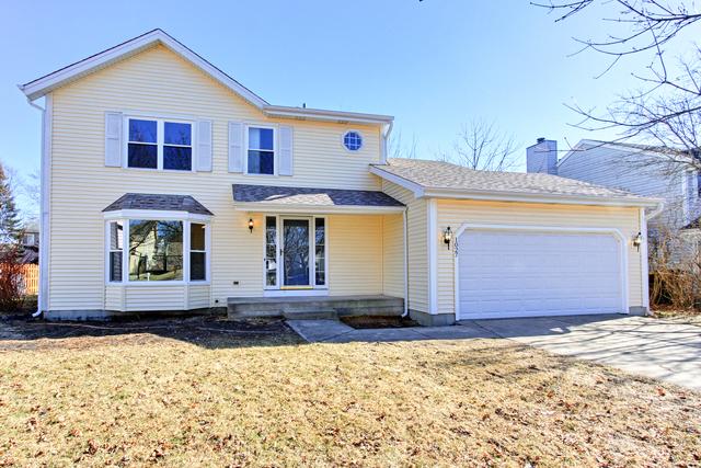 1027 Ascot Dr., Crystal Lake, IL 60014