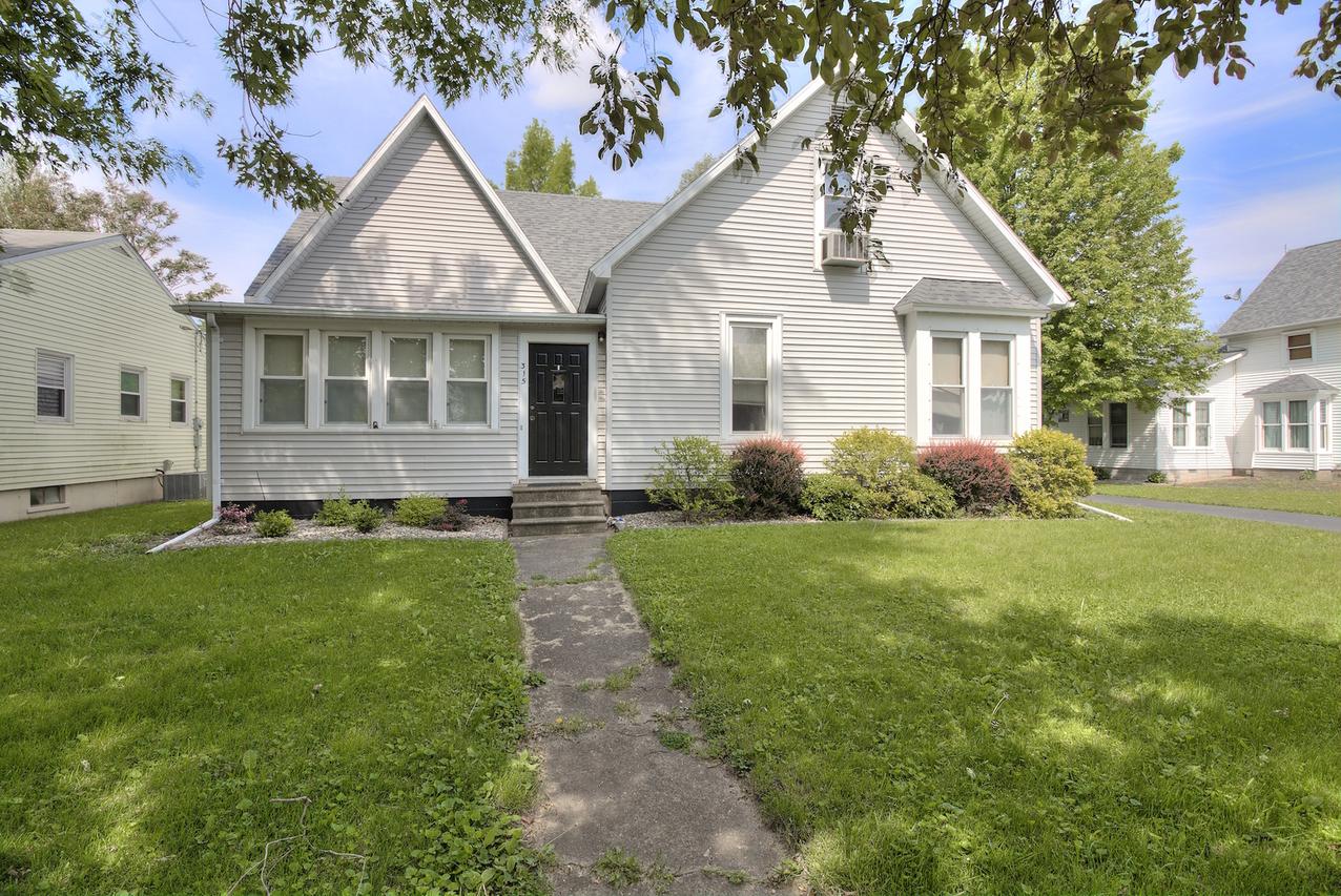 315 N Guthrie St., Gibson City, IL 60936