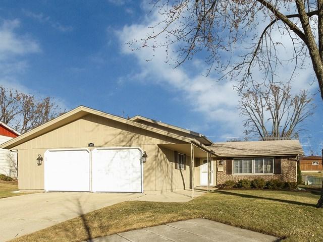 109 N Salem Dr., Schaumburg, IL 60194
