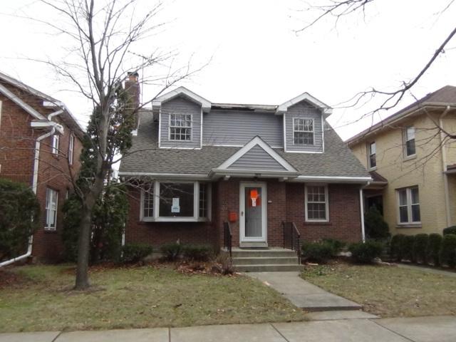 5855 N Kenton Ave., Chicago, IL 60646