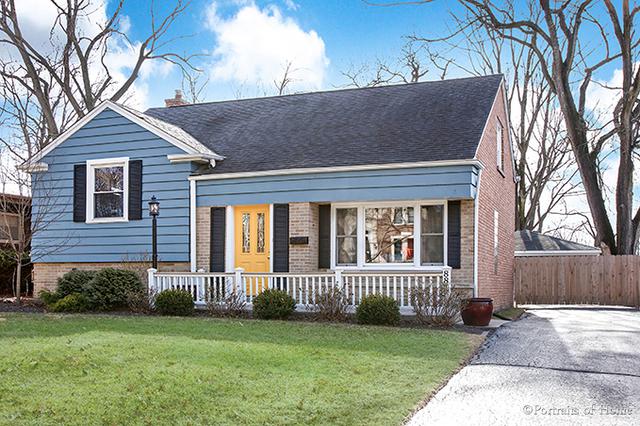 881 Ellynwood Dr., Glen Ellyn, IL 60137