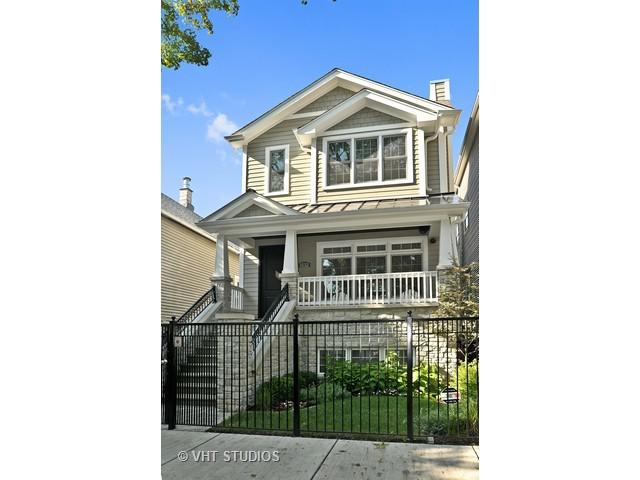 1532 W Nelson St., Chicago, IL 60657