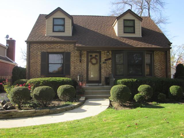 8232 N Merrill St., Niles, IL 60714