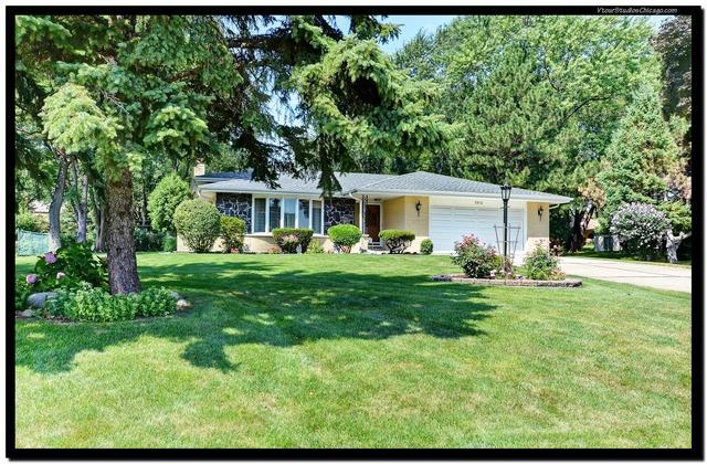 7210 Bentley Ave., Darien, IL 60561