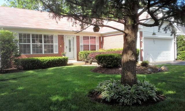 1940 Honey Locust Dr., Algonquin, IL 60102
