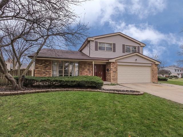 1408 E Fleming Dr., Arlington Heights, IL 60004