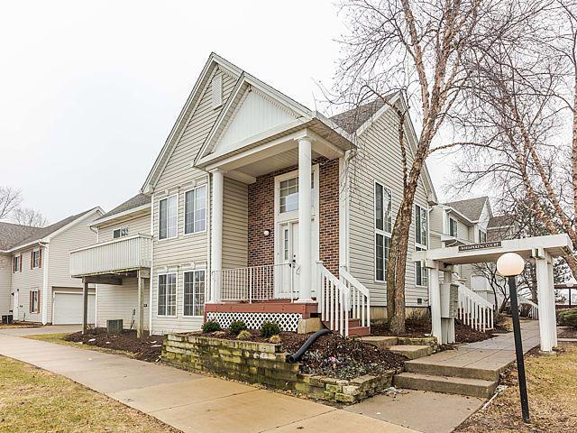 320 Whispering Ct., Bolingbrook, IL 60440