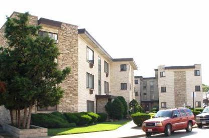 5779 N Northwest Hwy. #102, Chicago, IL 60631