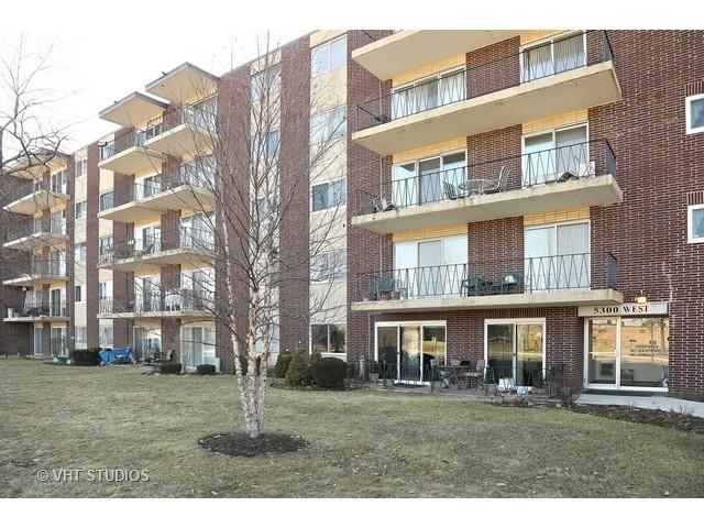 5300 Walnut Ave. #5B, Downers Grove, IL 60515