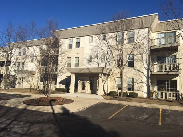 34451 N Old Walnut Cir. #2-106, Gurnee, IL 60031