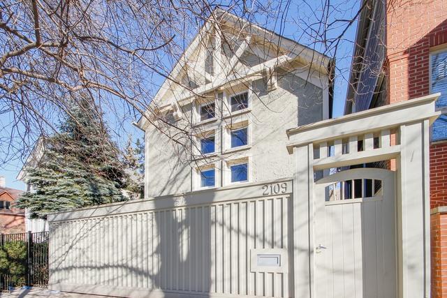 2109 N Hoyne Ave., Chicago, IL 60647