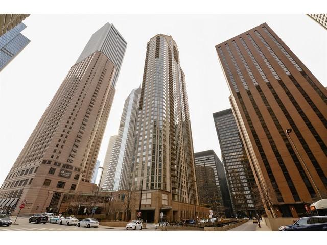 222 N Columbus Dr. #4205, Chicago, IL 60601