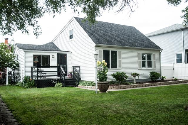 7028 W 96th St., Oak Lawn, IL 60453