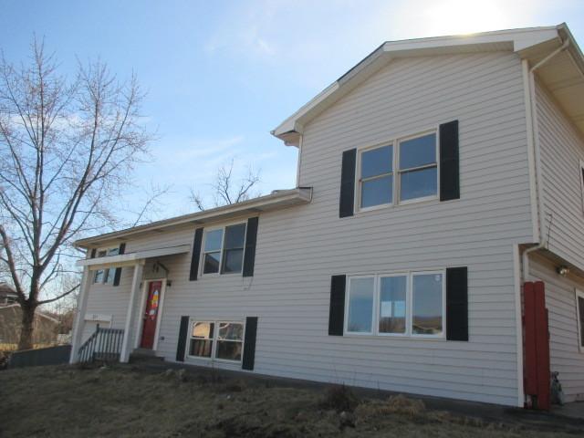 217 Grant Dr., Bolingbrook, IL 60440