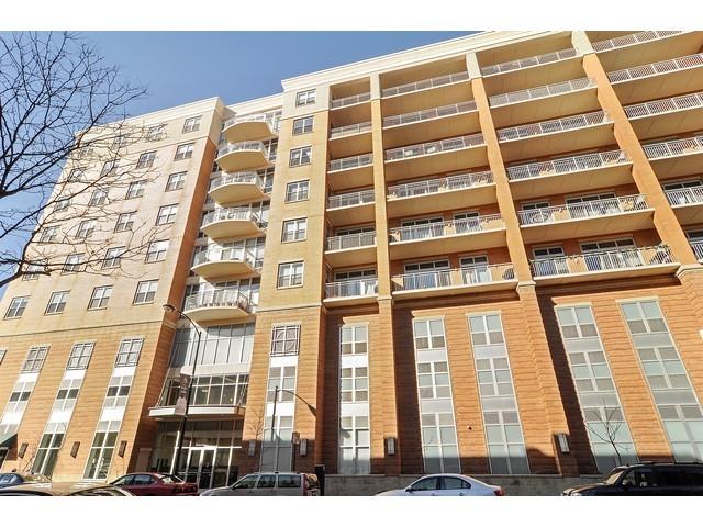 950 W Monroe St. #807, Chicago, IL 60607