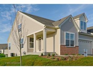 1136 Woodridge Dr. #B, Sugar Grove, IL 60554