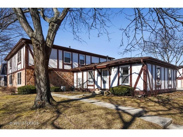 321 Farmington Ln., Vernon Hills, IL 60061