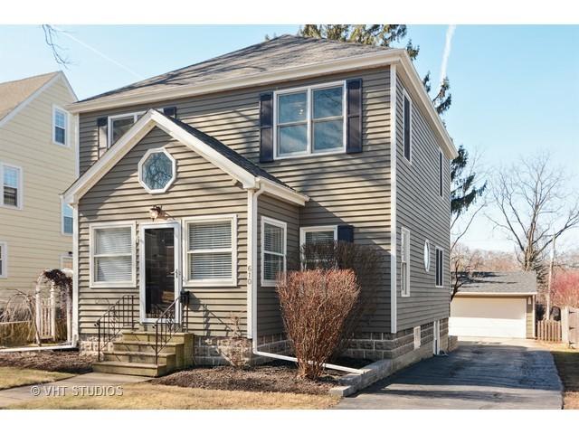 610 Division St., Barrington, IL 60010