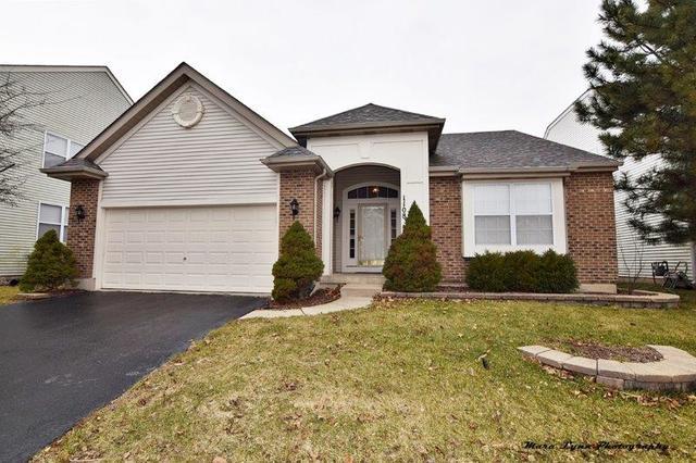 1108 Masters Pkwy., Aurora, IL 60506
