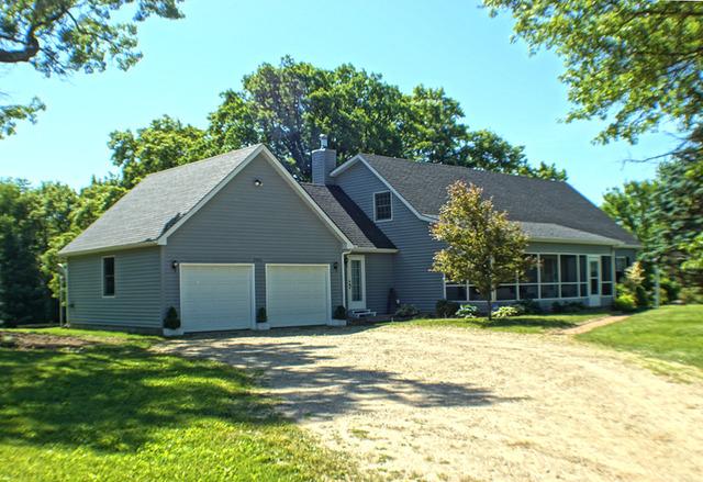 3906 Paulson Rd., Harvard, IL 60033