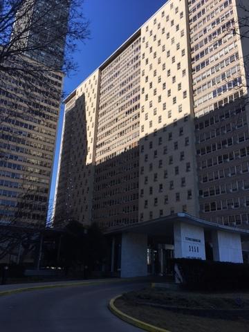 3950 N Lake Shore Dr. #706, Chicago, IL 60613