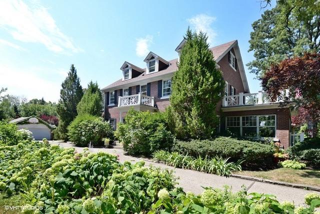 725 Chestnut Ave., Wilmette, IL 60091