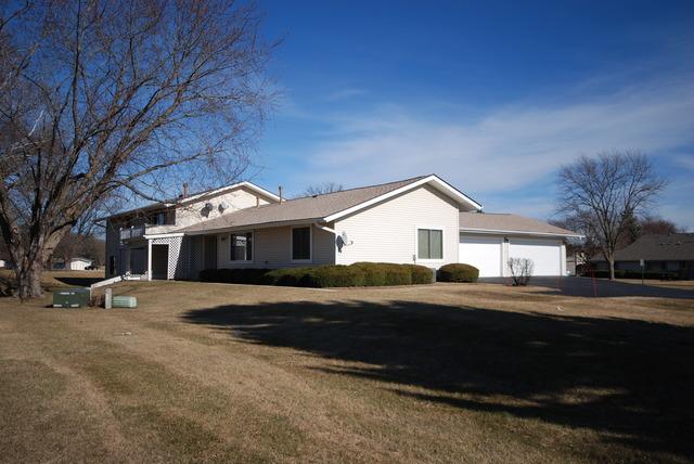 945 Wiltshire Dr. #C, Mchenry, IL 60050