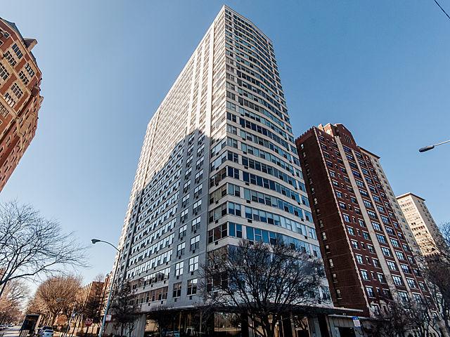 3900 N Lake Shore Dr. #25B, Chicago, IL 60613