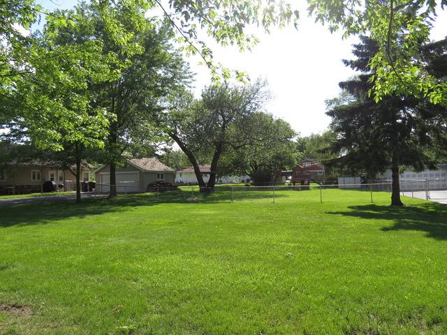 3042-B N Derrough Ave., Melrose Park, IL 60164