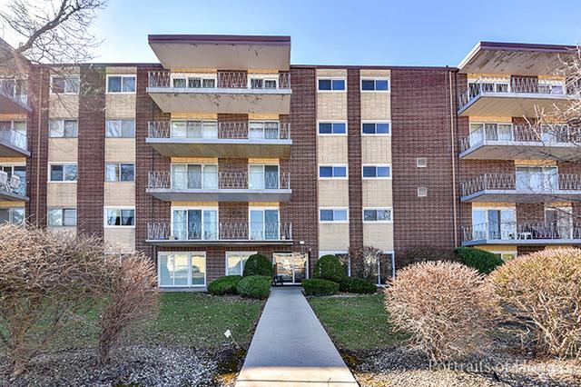 2900 Maple Ave. #15D, Downers Grove, IL 60515
