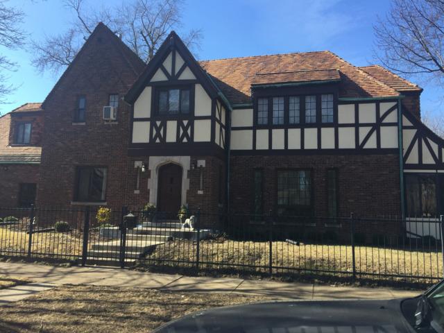 10300 S Leavitt St., Chicago, IL 60643