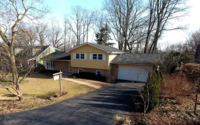 535 Hawthorne Rd., Frankfort, IL 60423