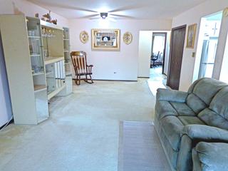 5350 Waterbury Ln. #1606-A, Crestwood, IL 60446