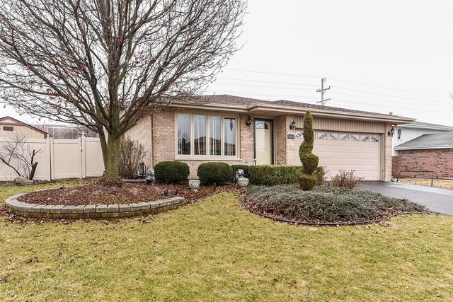9005 Westwood Dr., Orland Hills, IL 60487