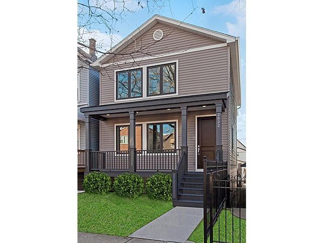 2822 N Campbell Ave., Chicago, IL 60618